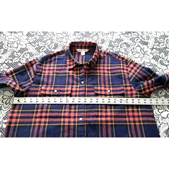 Old Navy The Boyfriend Shirt M Dark Pink Blue Plaid Pocket Long Sleeve Button Up - Picture 6 of 9